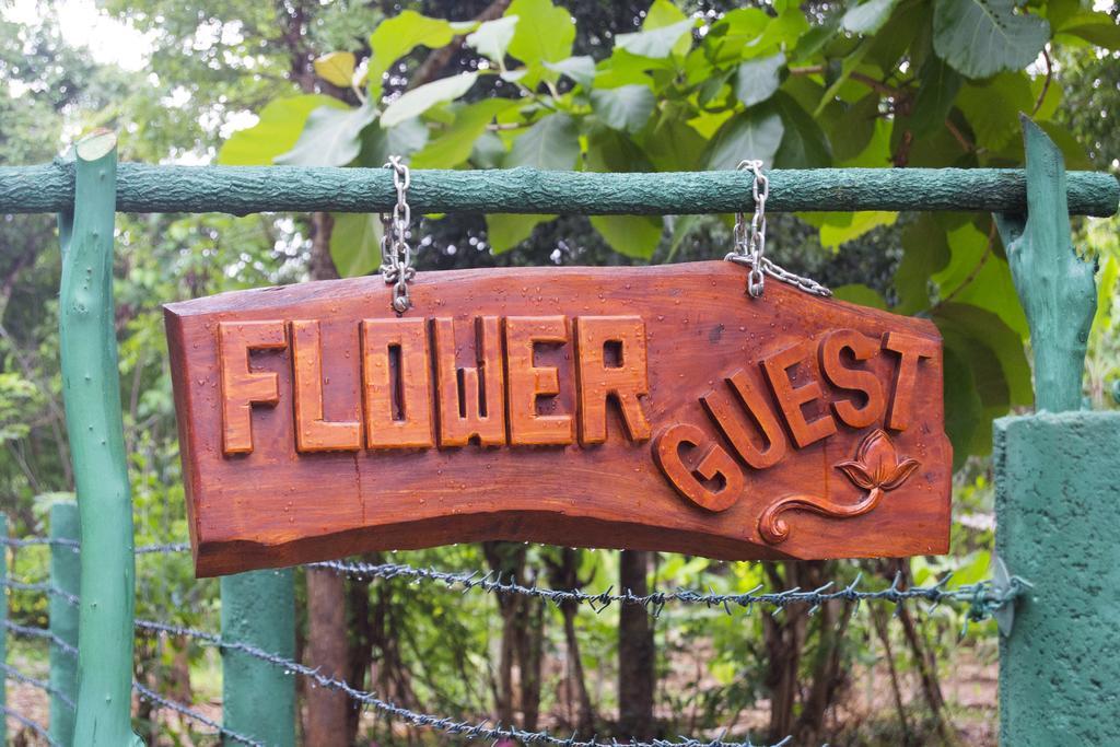 Sigiriya Flower Guest Esterno foto