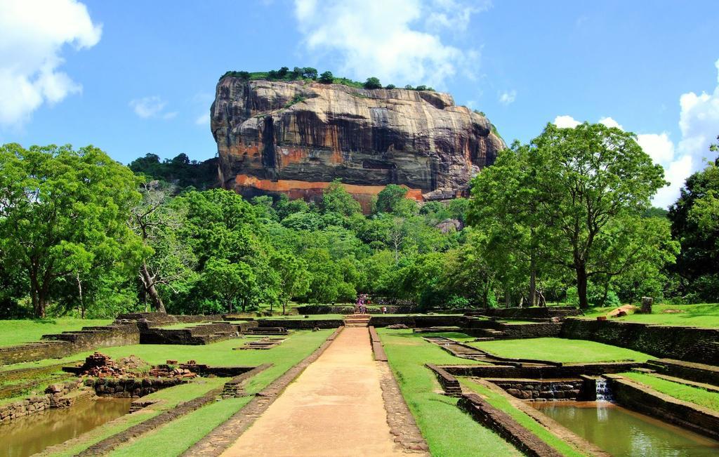 Sigiriya Flower Guest Esterno foto